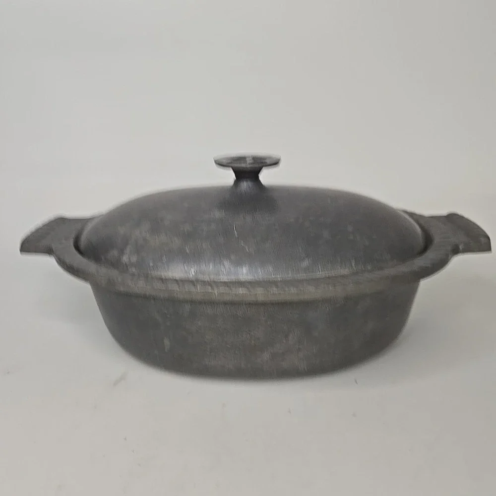 Wilton Armetale Gourmet Grillware Chili Pot With Lid